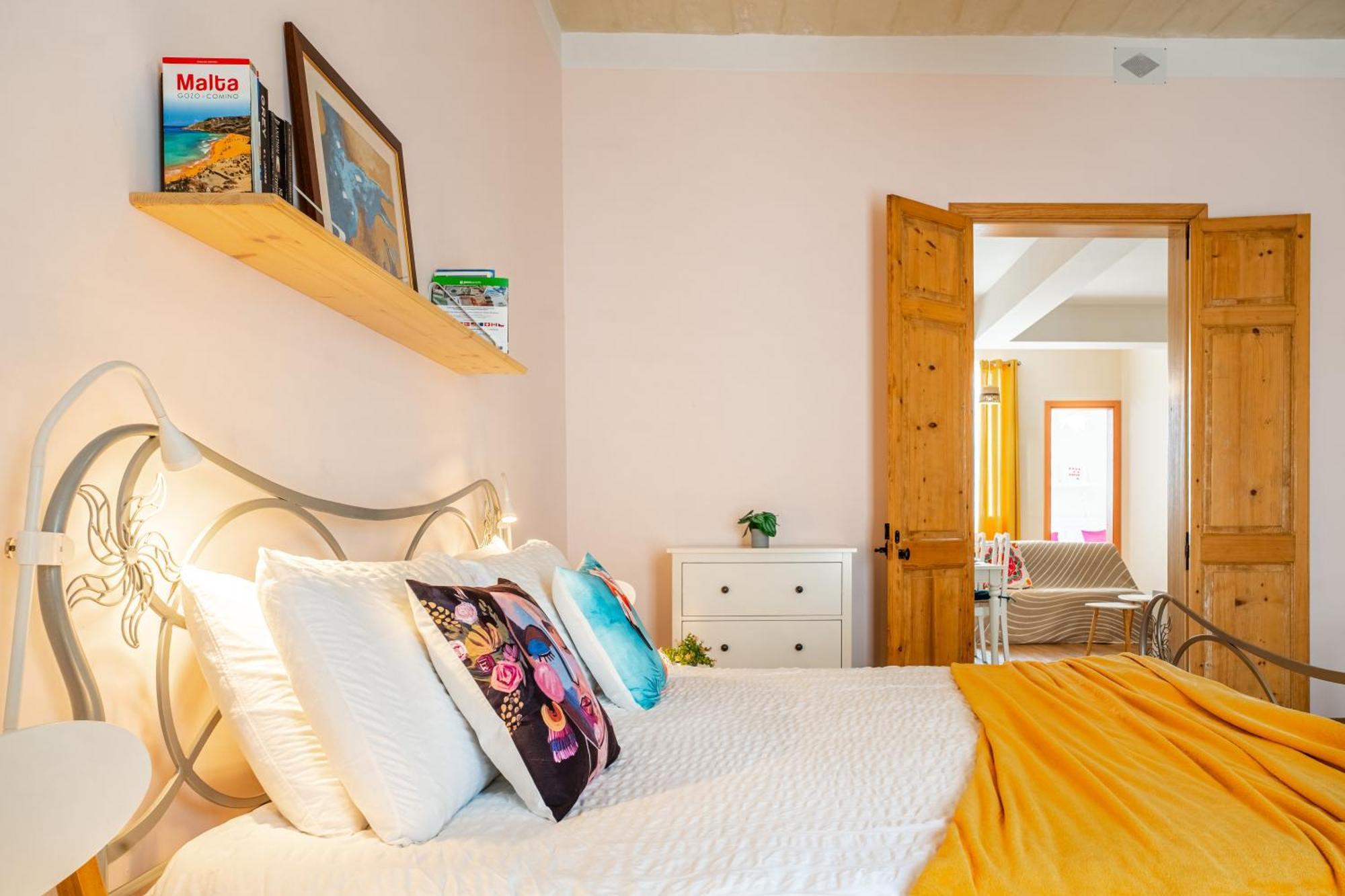 Sunny Lodging Sliema Bagian luar foto
